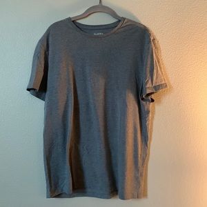 Grey t shirt